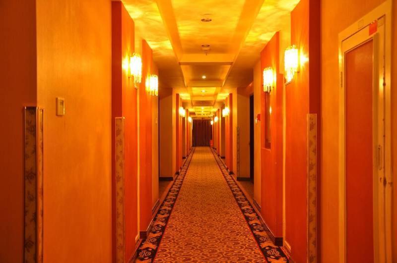 Laway Internatinal Hotel Lhasa Extérieur photo