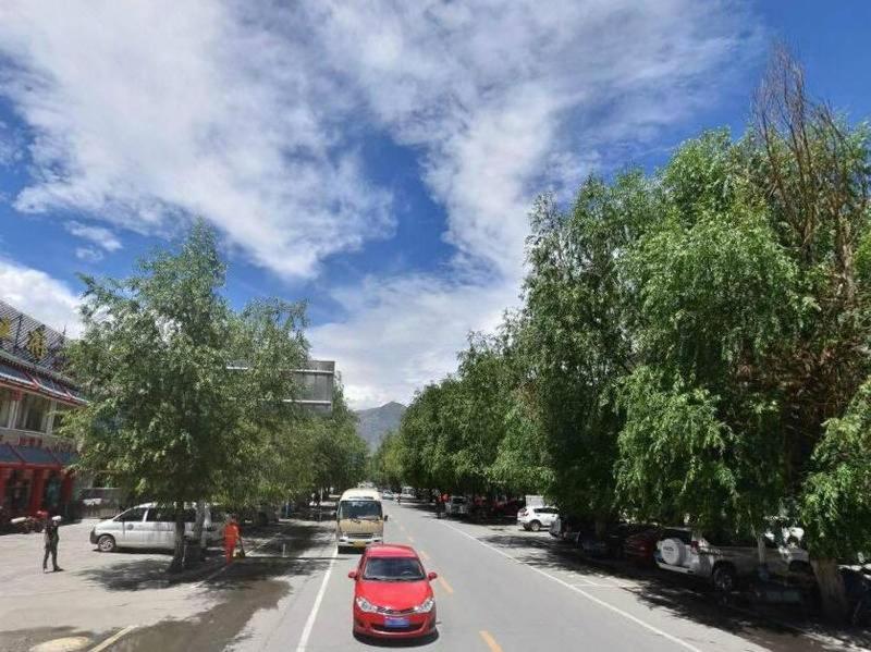Laway Internatinal Hotel Lhasa Extérieur photo
